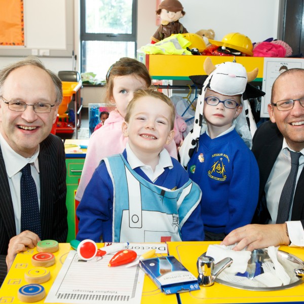 Education Minister Peter Weir and Principle Jonny Gray with Arvalee pupils